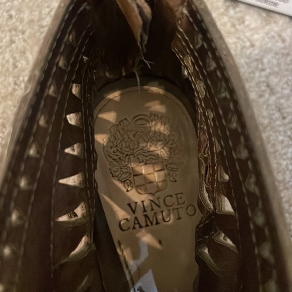 Vince Camuto Tarita - Smoke Cloud True Suede Sandals - Picture 5 of 7